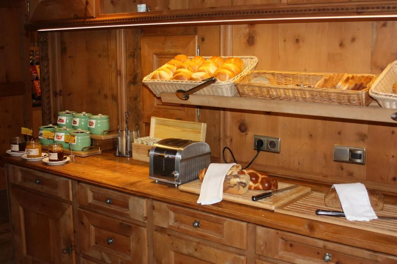 Hotel Piz Buin Ischgl 4*,
