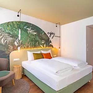 Hotel The Weekend ****